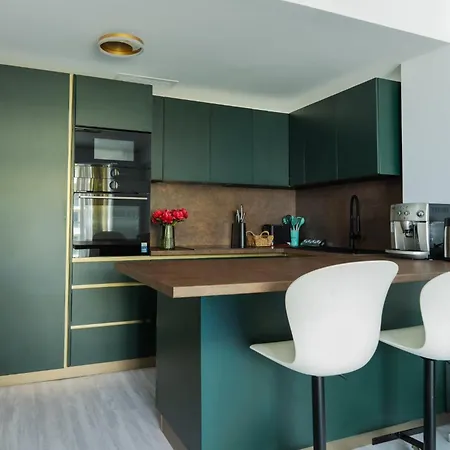 White Sea Luxury Premium Mamaia Nord On The Seaview Apartment